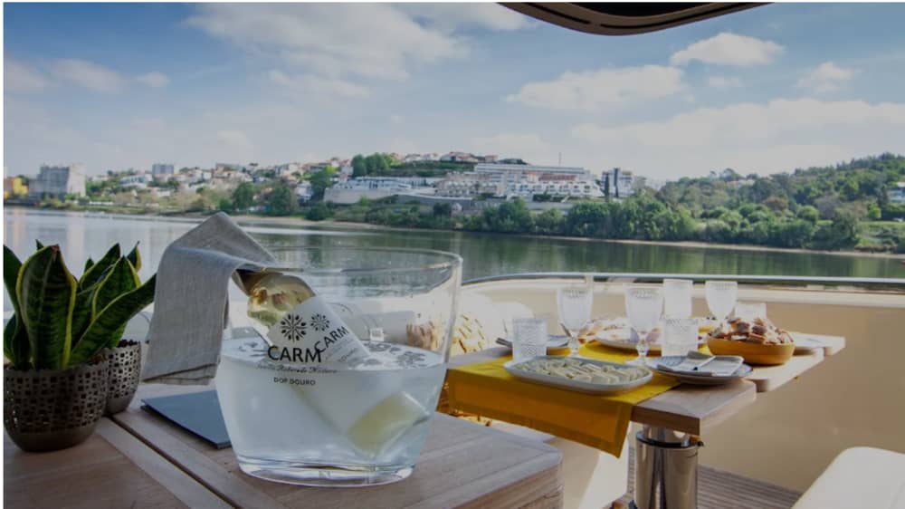 Aventura en barco de día completo: de Oporto a Lomba (Melres), el interior de la ciudad