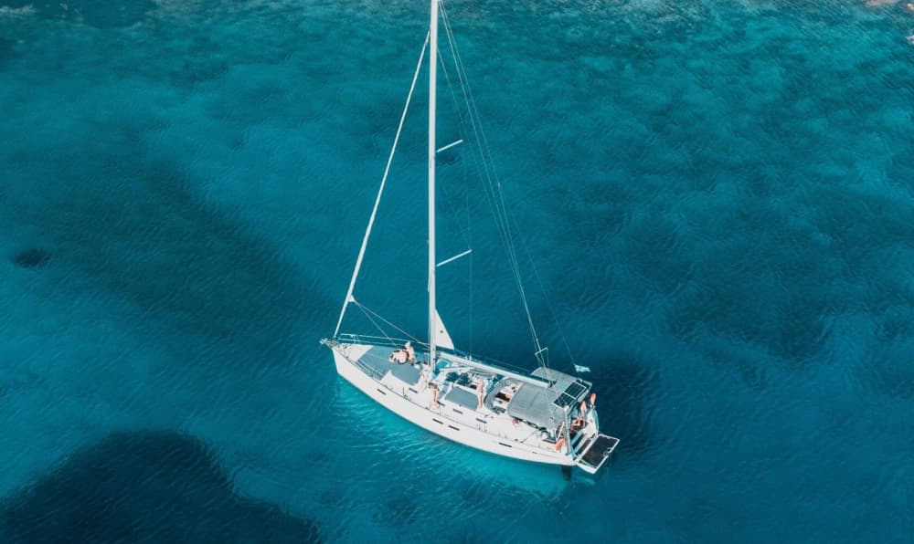 DIA ISLAND LUXURY SAILING SUNSET CRUISE