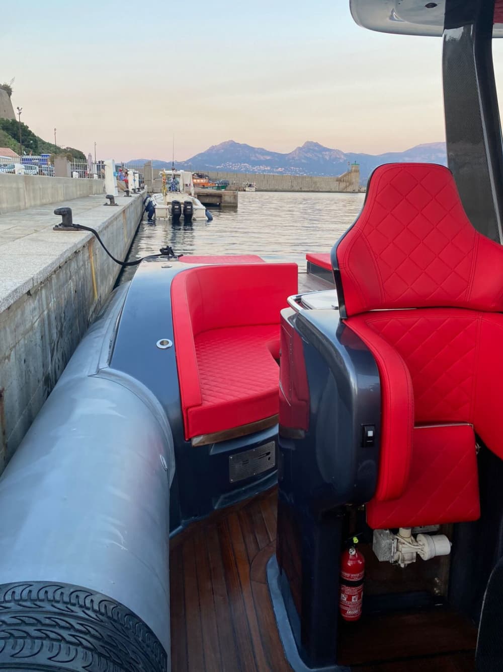 Da Sorrento a Capri: grotta privata ed esplorazione della costa