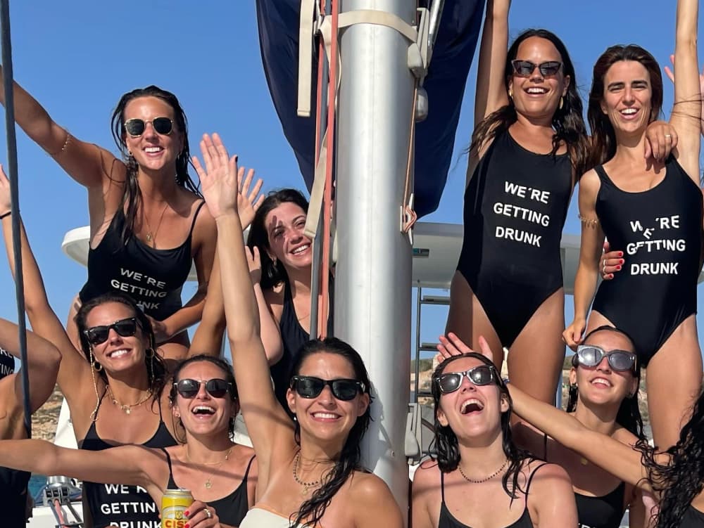 Exclusieve catamaranervaring: vier uw speciale gelegenheid op zee