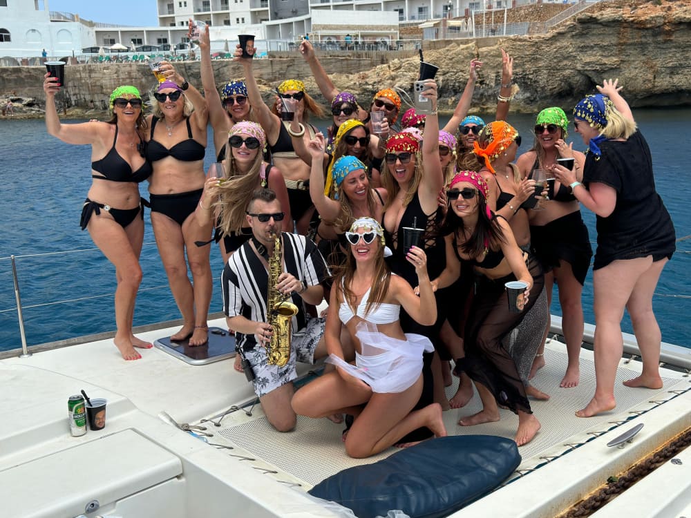 Exclusieve catamaranervaring: vier uw speciale gelegenheid op zee