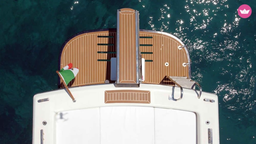 Escapade d'une journée sur l'île de Giglio : eaux cristallines et plages cachées