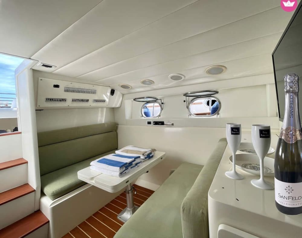 Escapade d'une journée sur l'île de Giglio : eaux cristallines et plages cachées