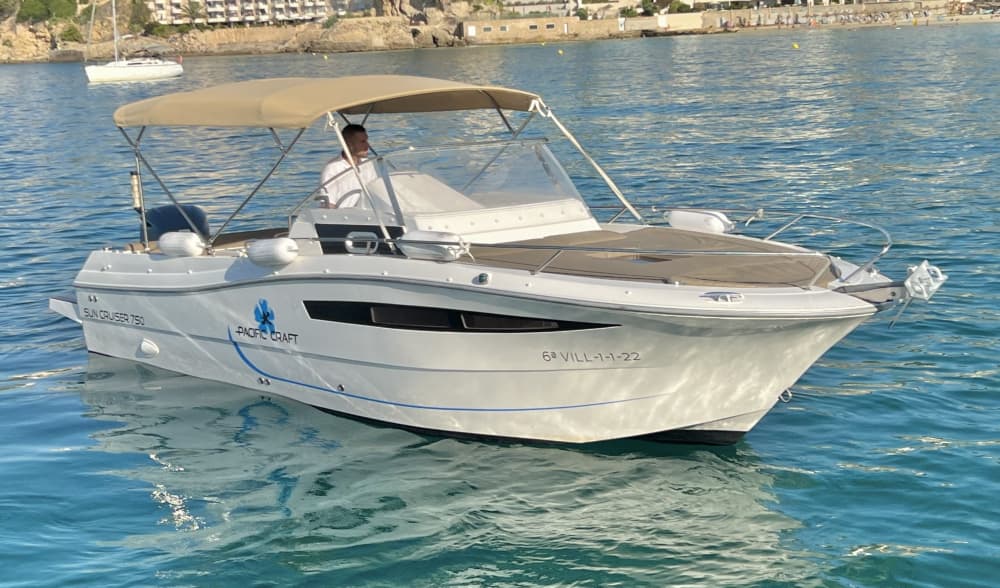 Aventura de barco de dia inteiro em Maiorca