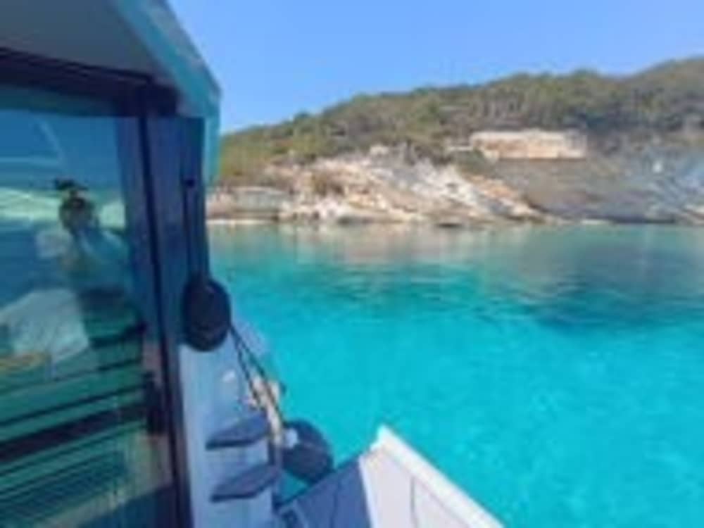 PAXOS - ANTIPAXOS : Croisière privée de luxe