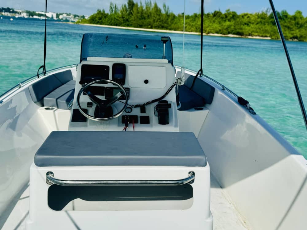 Votre journée au Gosier : louez un bateau à moteur pour 8h de découverte