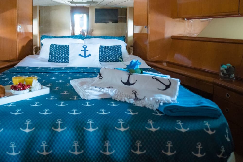 4h Blue Lagoon & Caves Tour – Protaras