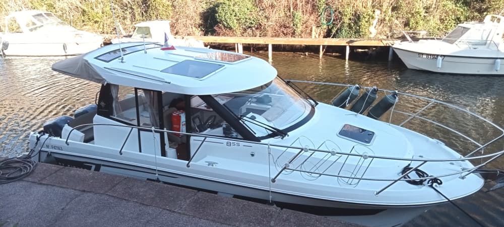 Discover Cogolin's shores: A complete day trip aboard a motorboat