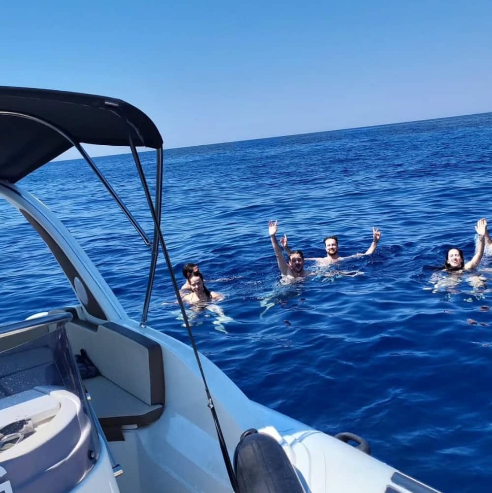 Całodniowa wycieczka po wyspie: rozkosz w Blue Lagoon i podwodne cuda