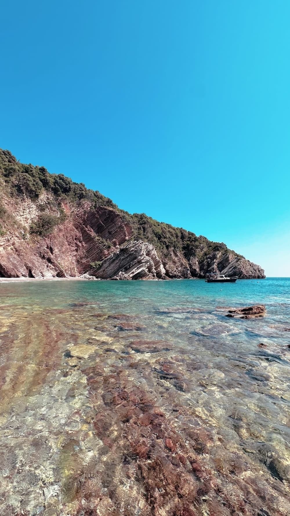 Private boat trip around Bar on a motorboat