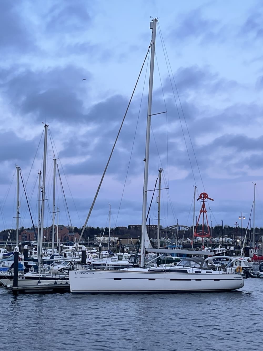 Utforska Gosport och njut av en heldags segling på en segelbåt