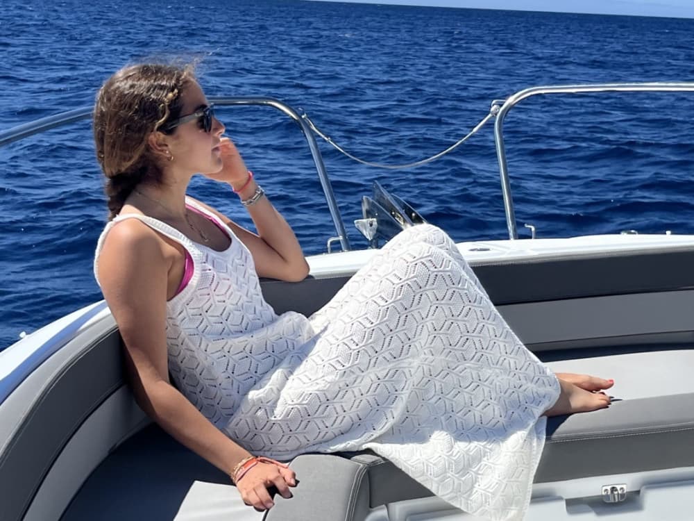 3,5 Stunden Sonne rund um Lanzarote auf einem Motorboot