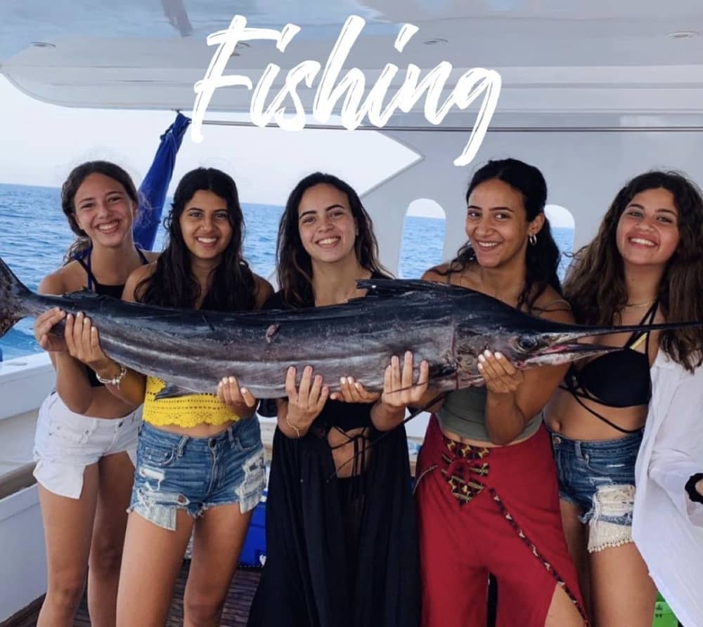 Raffinement en mer : découvrez Hurghada à bord d'un yacht à moteur de luxe