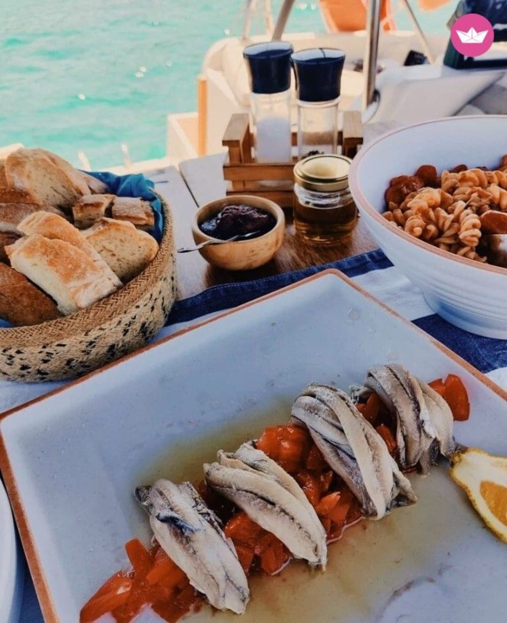 Antiparos Sea Caves & Despotiko-båttur från Paros