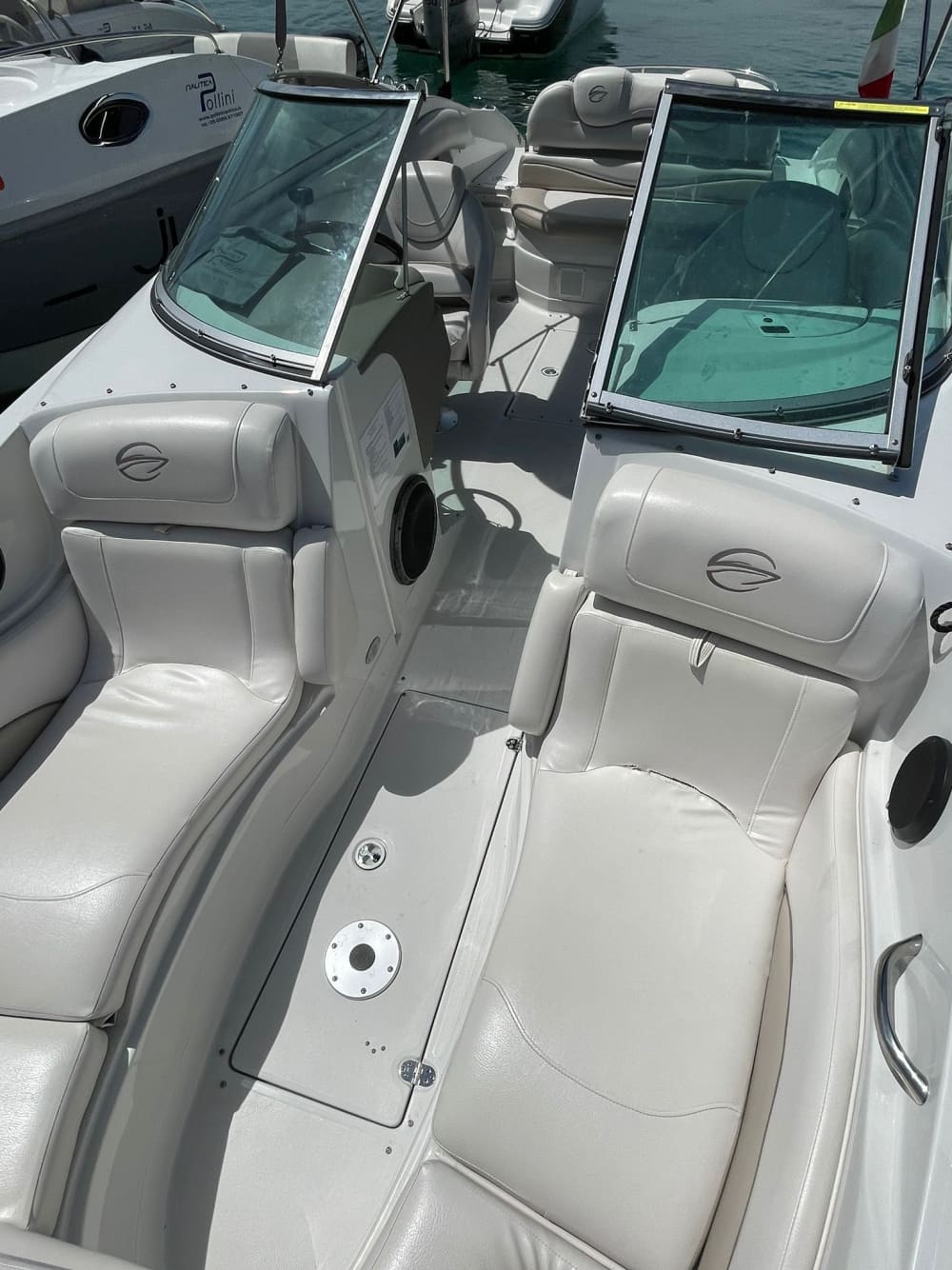 Profitez de 9 heures de bateau à moteur pour explorer Moniga del Garda