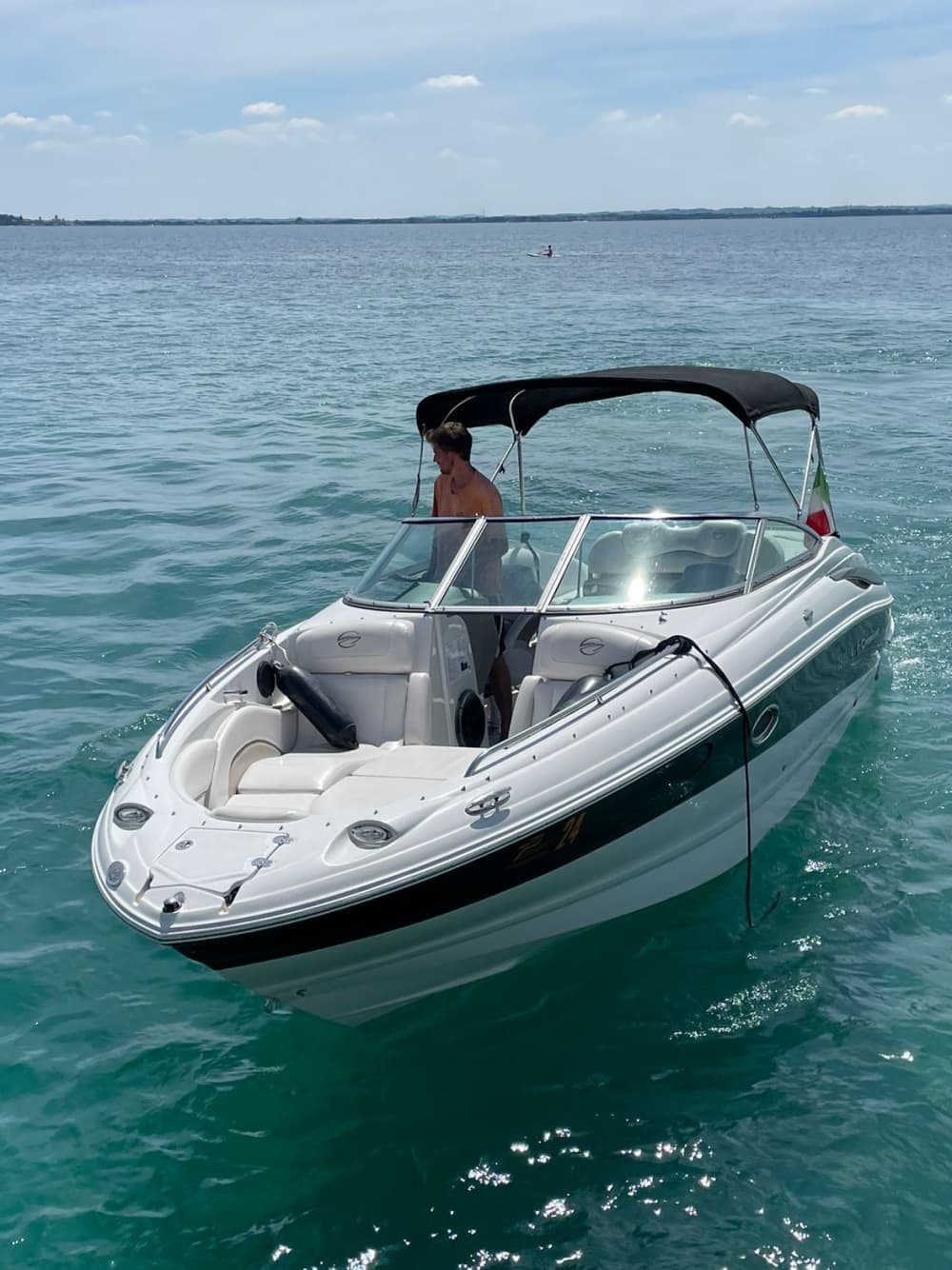 Profitez de 9 heures de bateau à moteur pour explorer Moniga del Garda