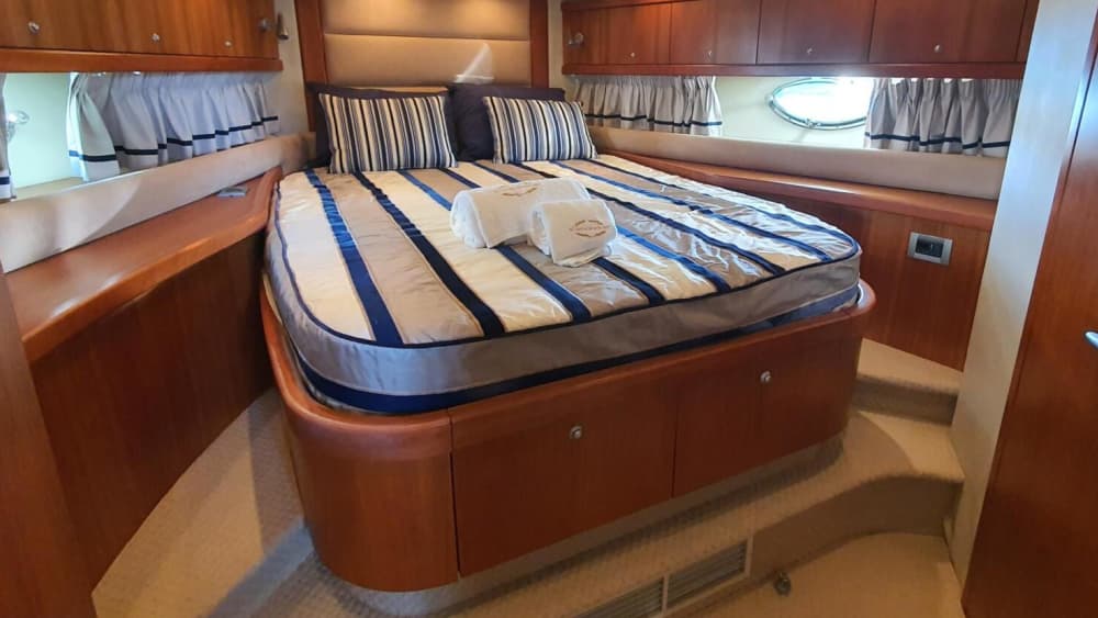 Algarve Wonders – Full-Day Yacht Cruise to Benagil & Beyond