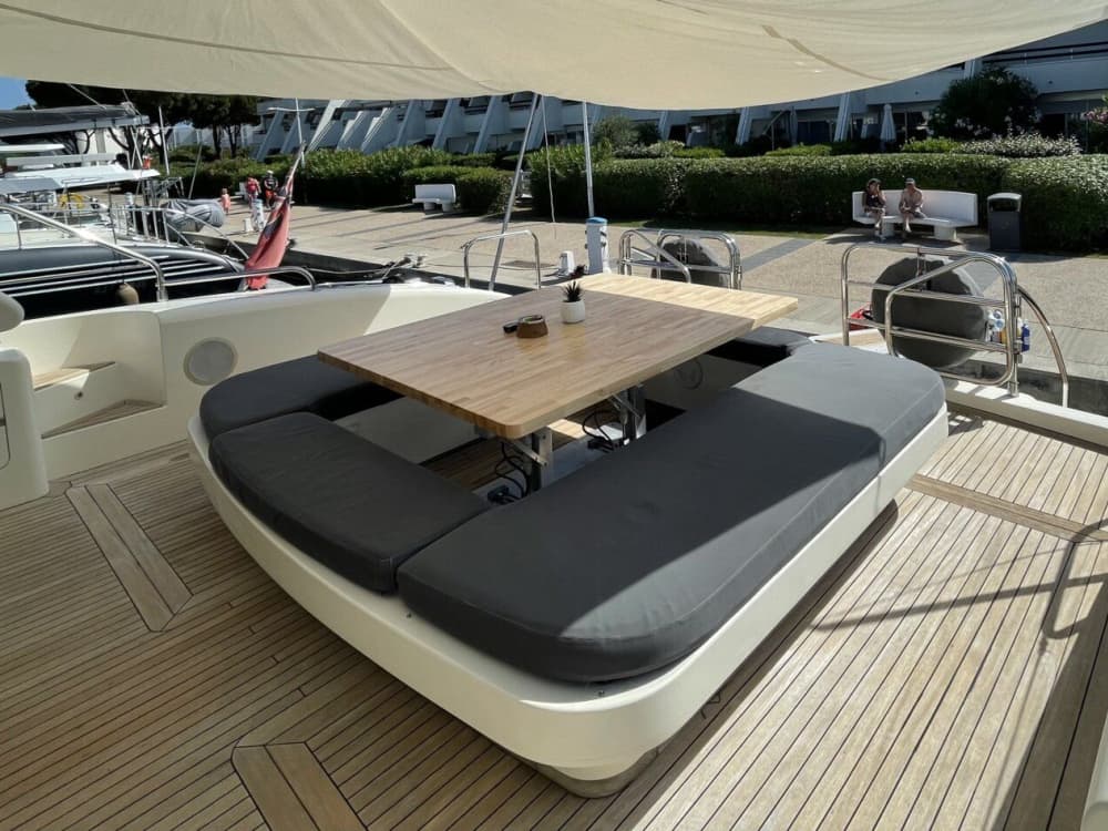 Day trip by boat in Saint-Tropez