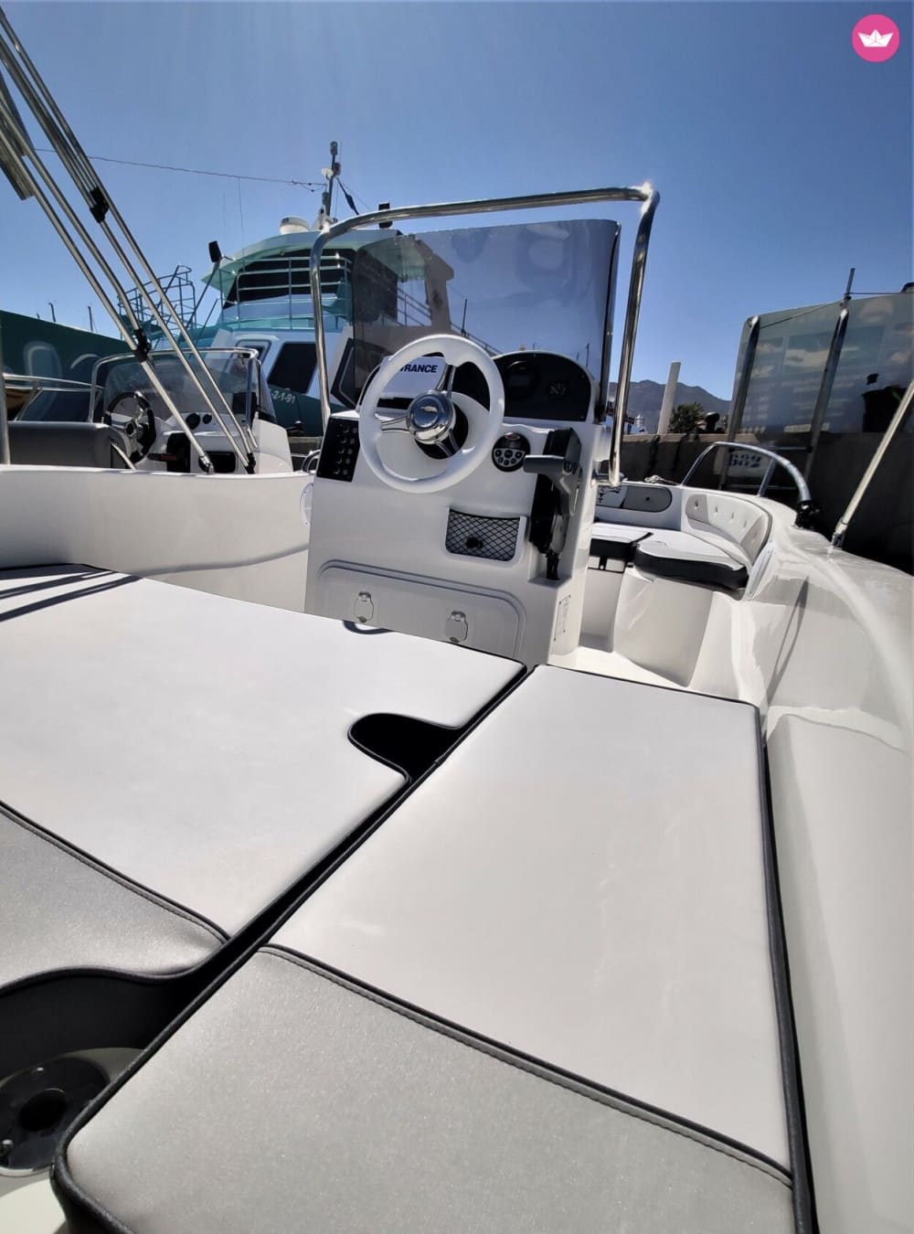 8 horas explorando las calas escondidas de la Costa Brava.