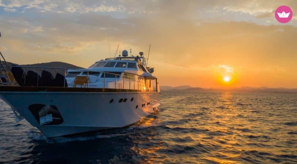 Tour di un giorno intero in yacht a motore - Bodrum