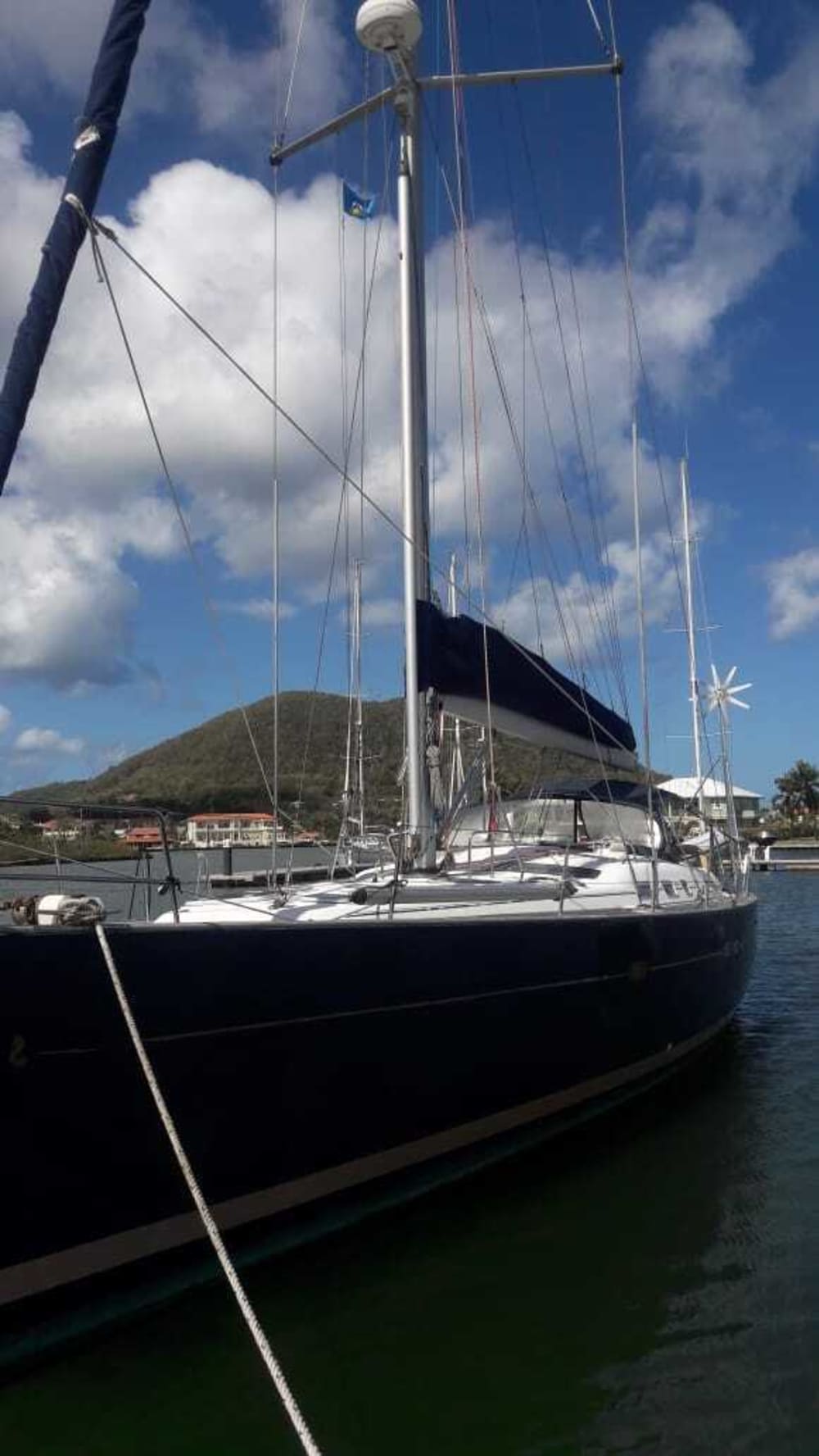Ganztägiges Segelerlebnis auf einem Segelboot in Castries