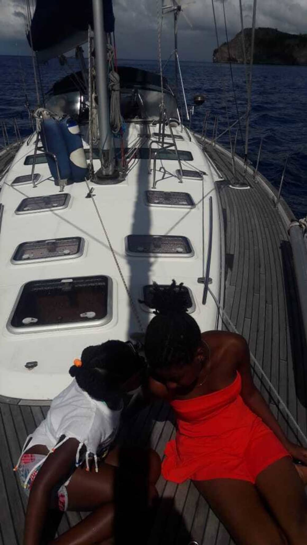 Ganztägiges Segelerlebnis auf einem Segelboot in Castries