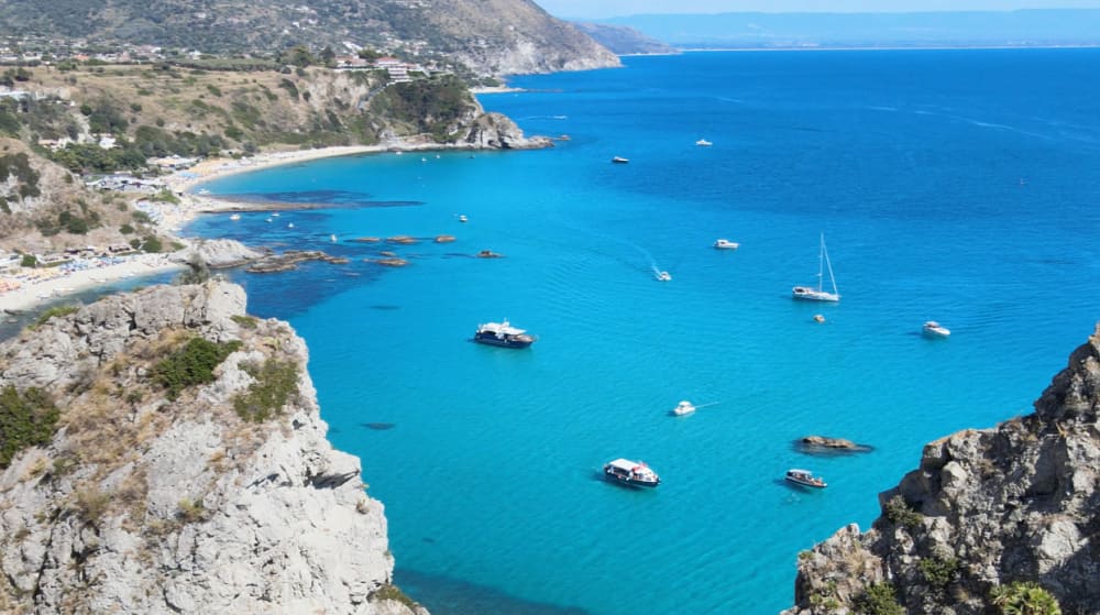 Tour Esclusivo in Barca a Vela a Tropea - Mezza Giornata