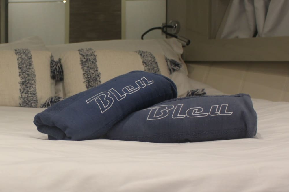 Huur een motorboot voor 3,5 uur plezier.