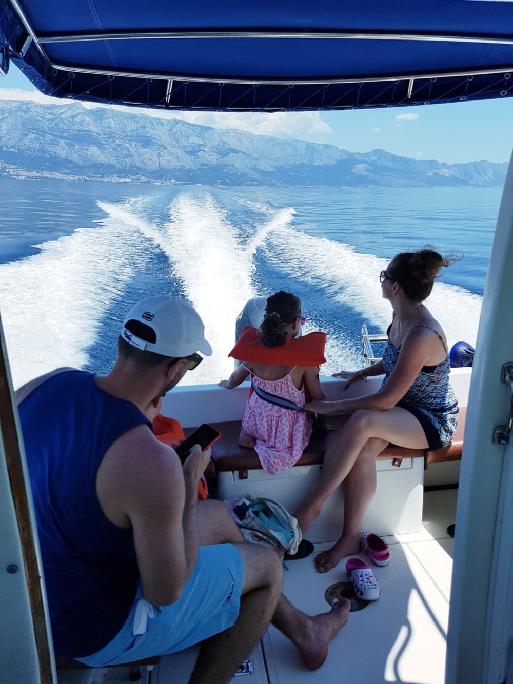 One day around Makarska: Enjoy 9h of discovery on a motorboat