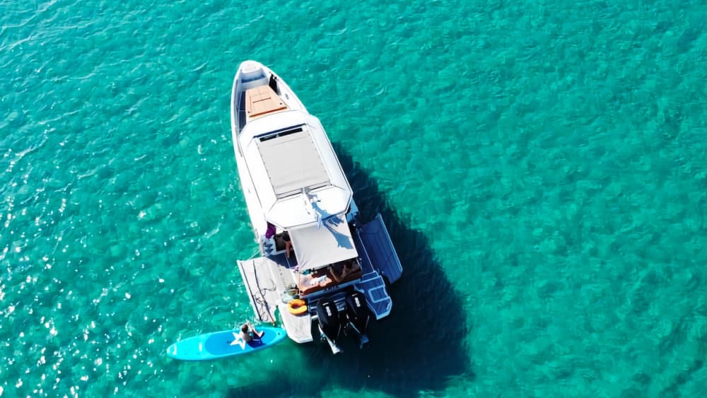 Croisière de luxe de 8 heures vers Paxos et Antipaxos avec transfert