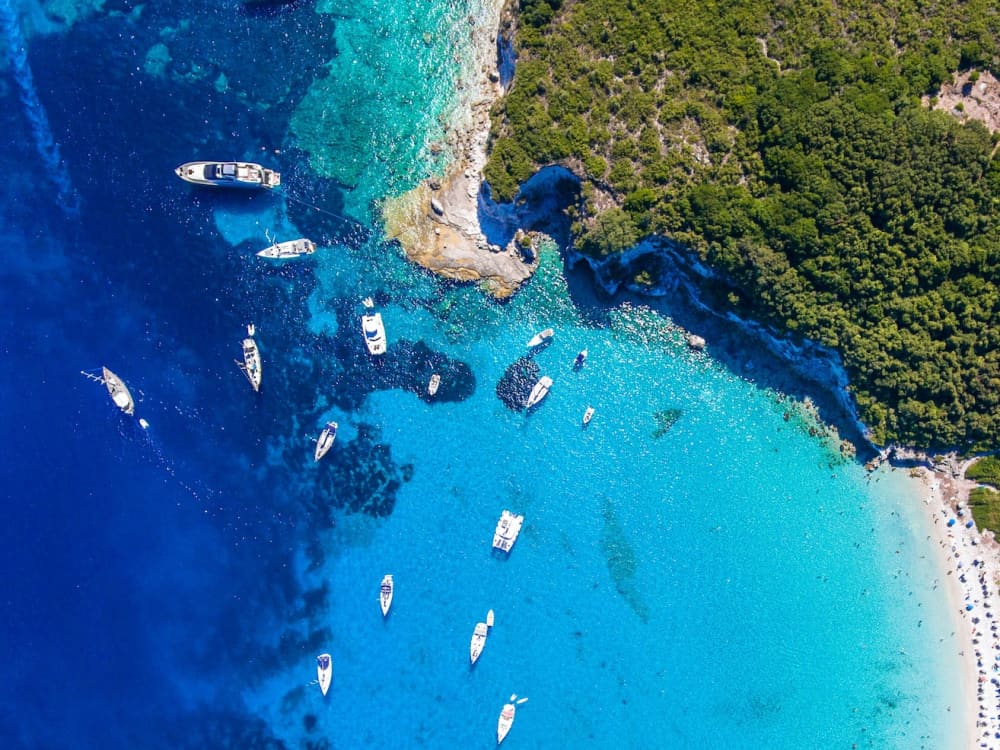 Croisière de luxe de 8 heures vers Paxos et Antipaxos avec transfert