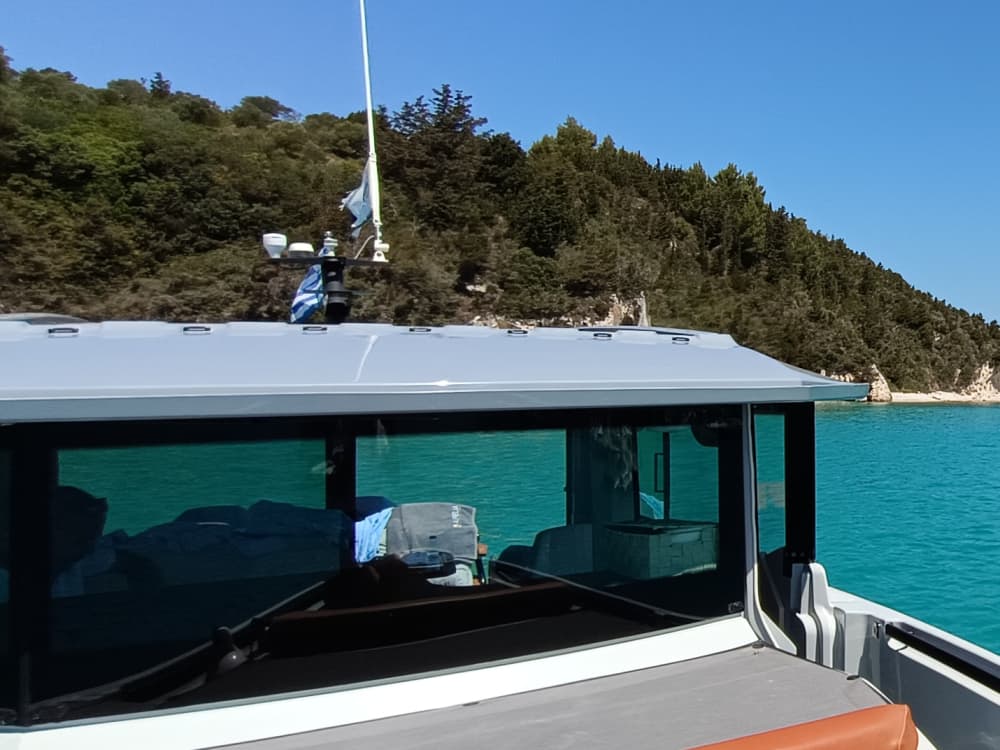 Croisière de luxe d'une journée à Paxos/Antipaxos et aux grottes bleues
