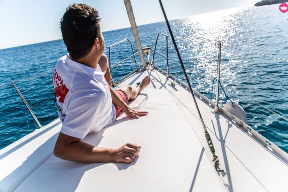 Crociera al tramonto di 6 ore: 4 spiagge e bellezze costiere