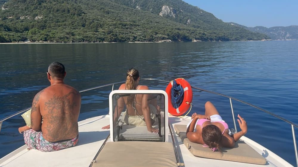 Barco particular no Parque Nacional Kusadasi - Baías escondidas de Ozdere: uma aventura marítima de 6 horas