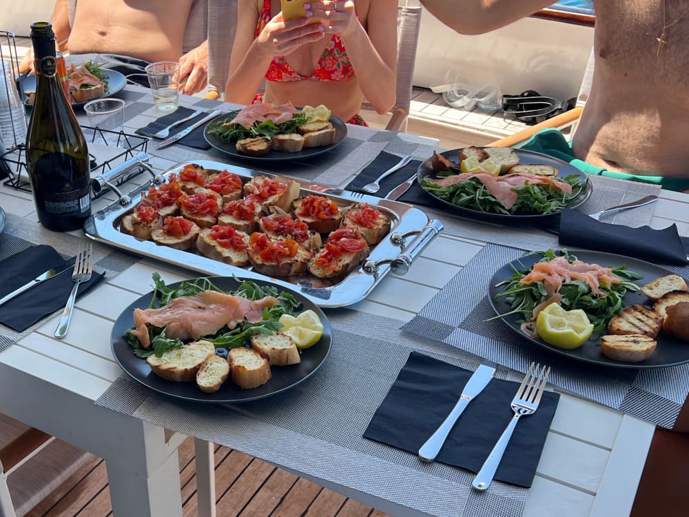 8 Hour Tour – Sicilian Sea and Flavors for a Full Day