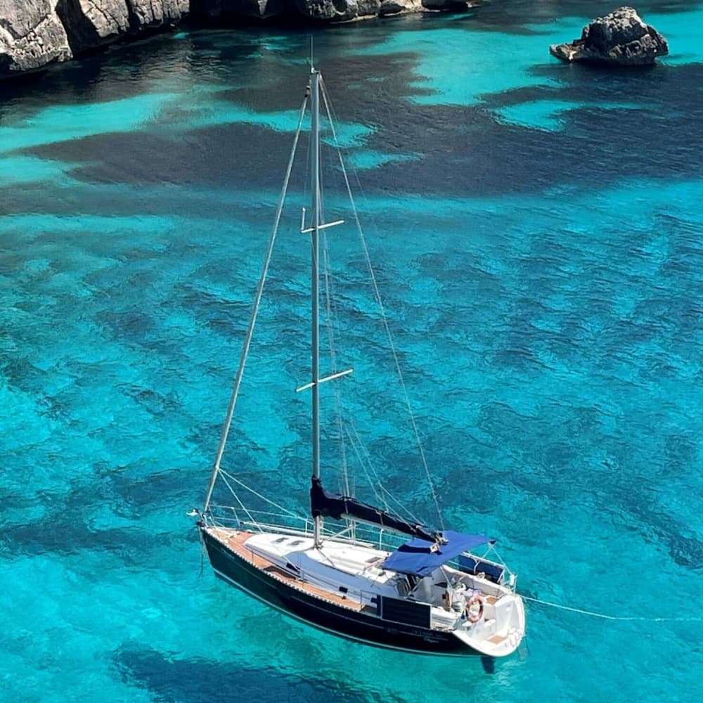 Navegando por las Baleares: De Ibiza a Formentera en un día