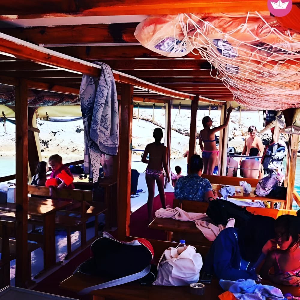 Aegean Breeze: 2-Hour Scenic Boat Escape from Setur Marinas Kusadasi