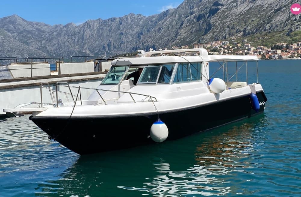 Scopri Kotor come mai prima d'ora a bordo di un motoscafo.