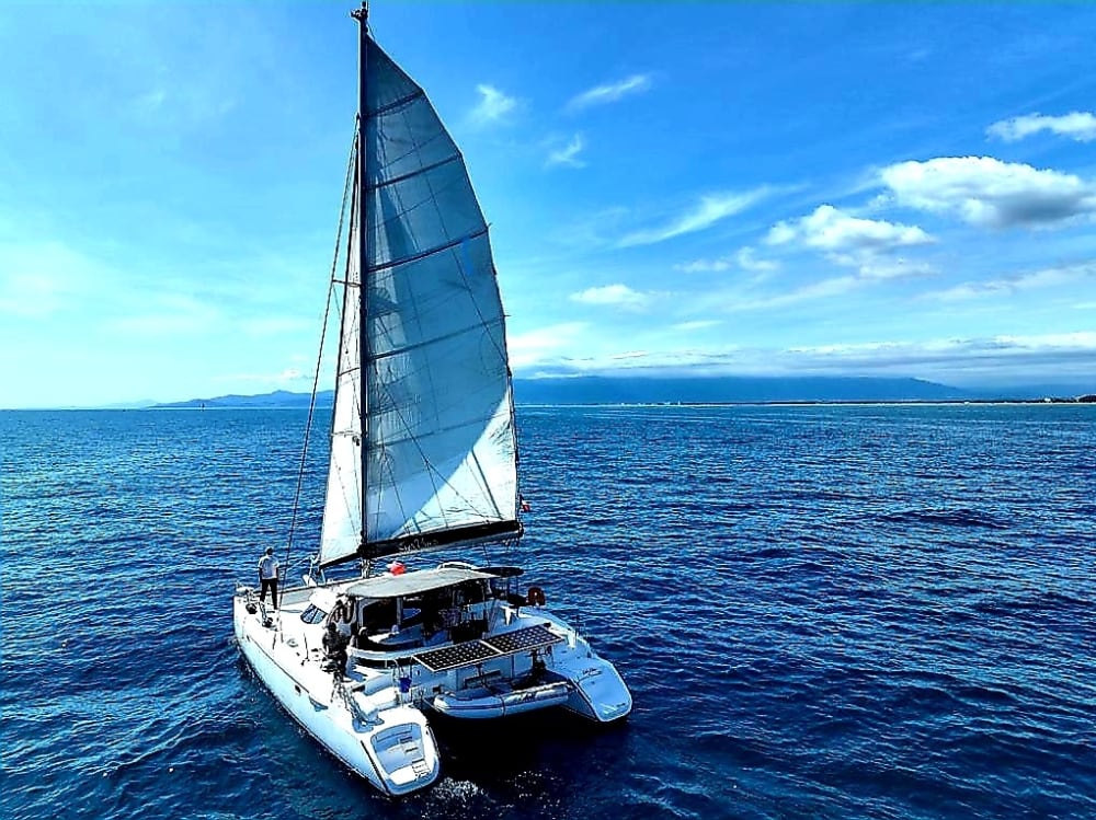 Scopri Canet-en-Roussillon a bordo di un catamarano per un'intera giornata.