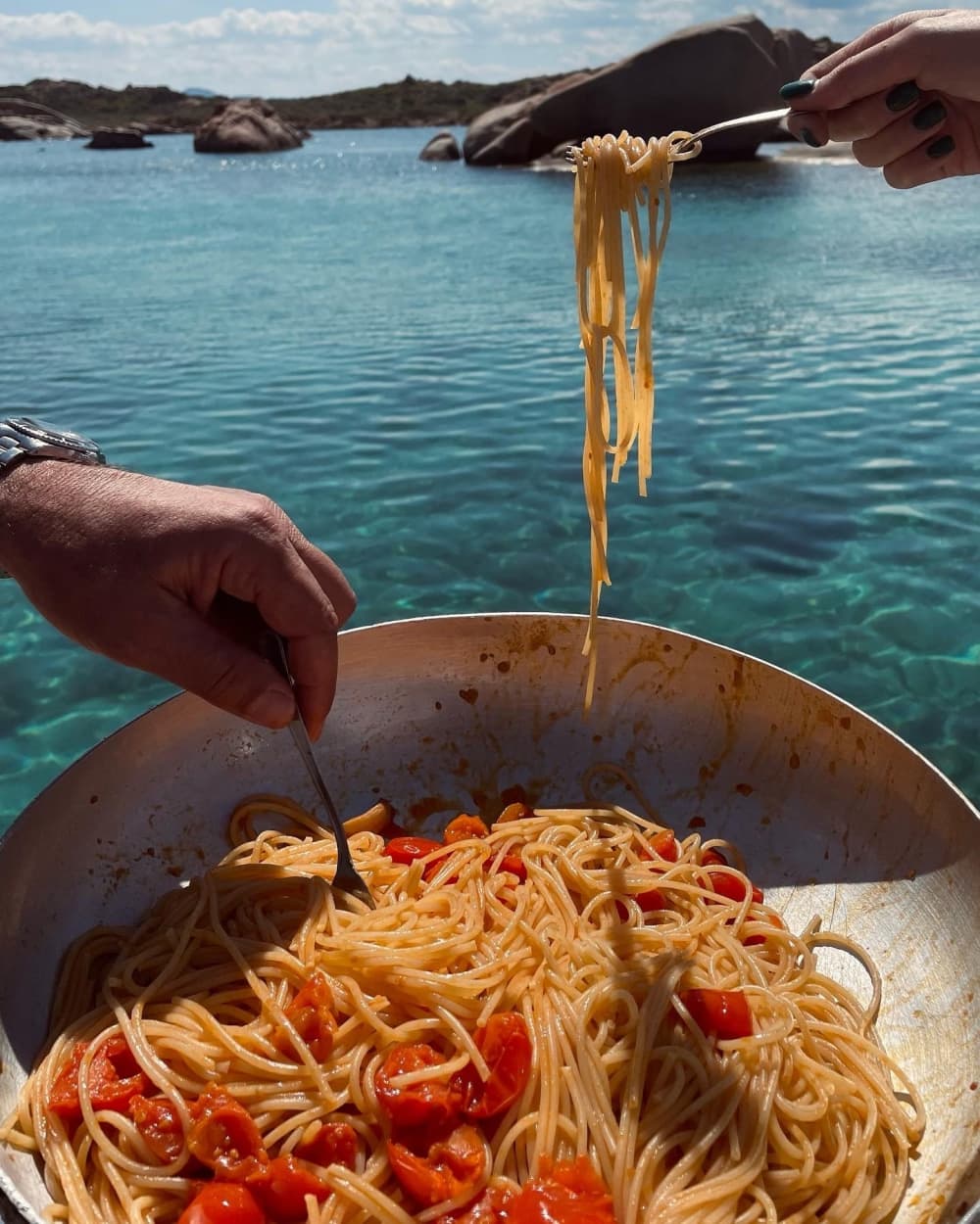 4u30 Dolce Vita om Golfo Aranci te ontdekken op een motorboot