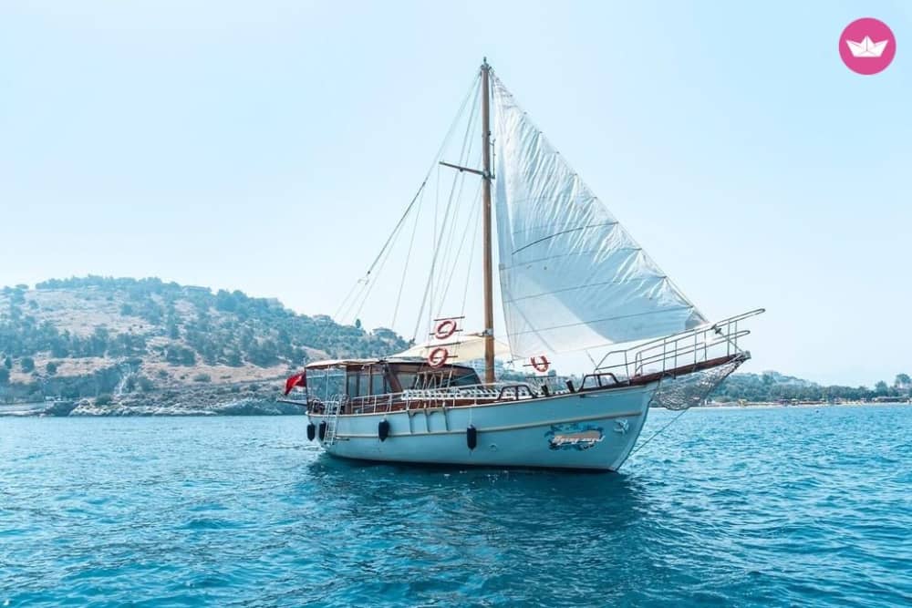 Aegean Bliss: Discover Hidden Bays on a 6-Hour Tour