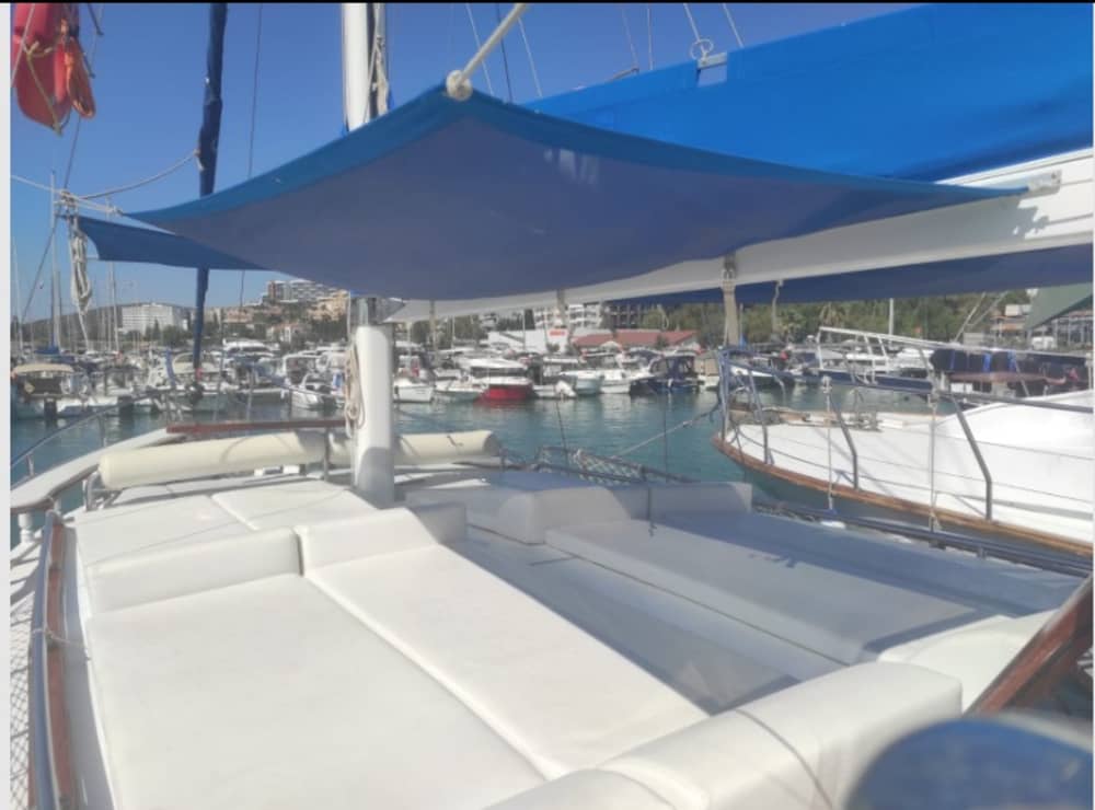 Aegean Breeze: 5ωρη γραφική απόδραση με σκάφος από τις μαρίνες Setur στο Κουσάντασι