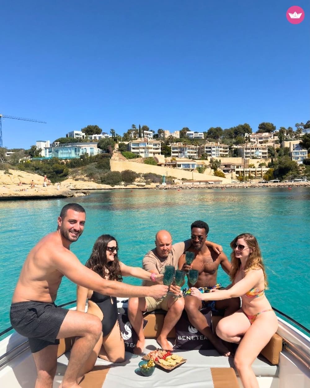Private sunset boat trip with cava 🍾 | ALL INCLUSIVE (skipper + fuel) – 2h in Palma