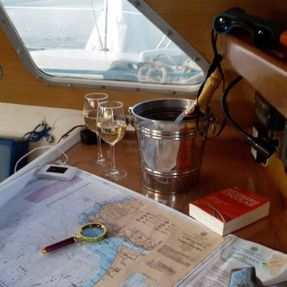 Crucero en catamarán de 4 horas en Portimão y Ferragudo