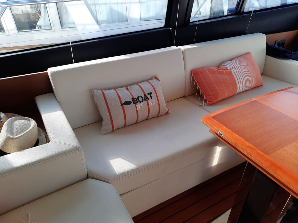 Profitez de chaque instant : une journée ensoleillée autour de Pornichet en bateau à moteur