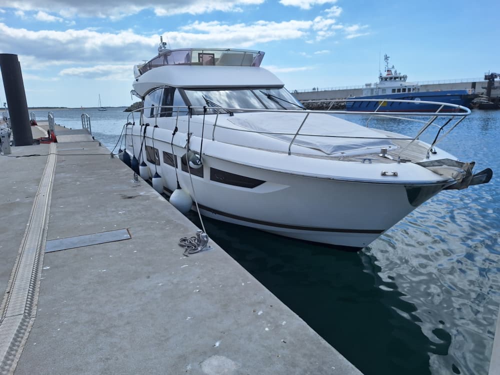 Profitez de chaque instant : une journée ensoleillée autour de Pornichet en bateau à moteur
