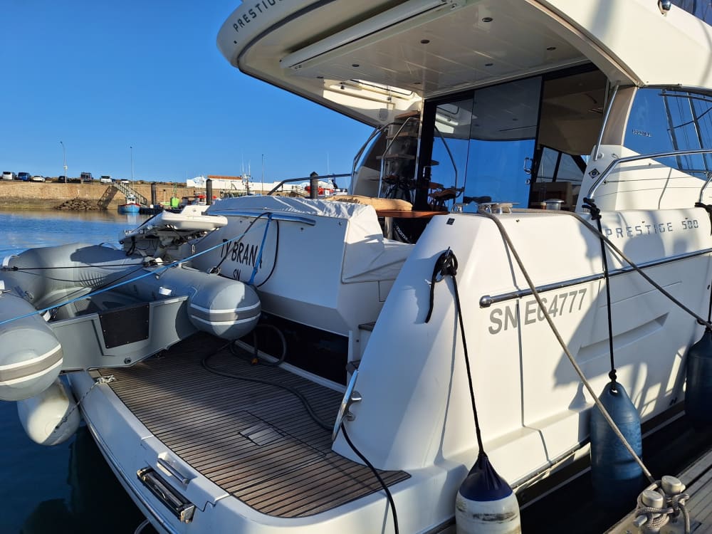 Profitez de chaque instant : une journée ensoleillée autour de Pornichet en bateau à moteur