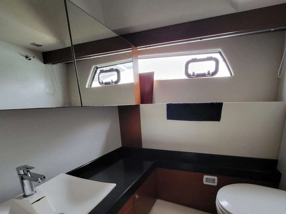 Profitez de chaque instant : une journée ensoleillée autour de Pornichet en bateau à moteur