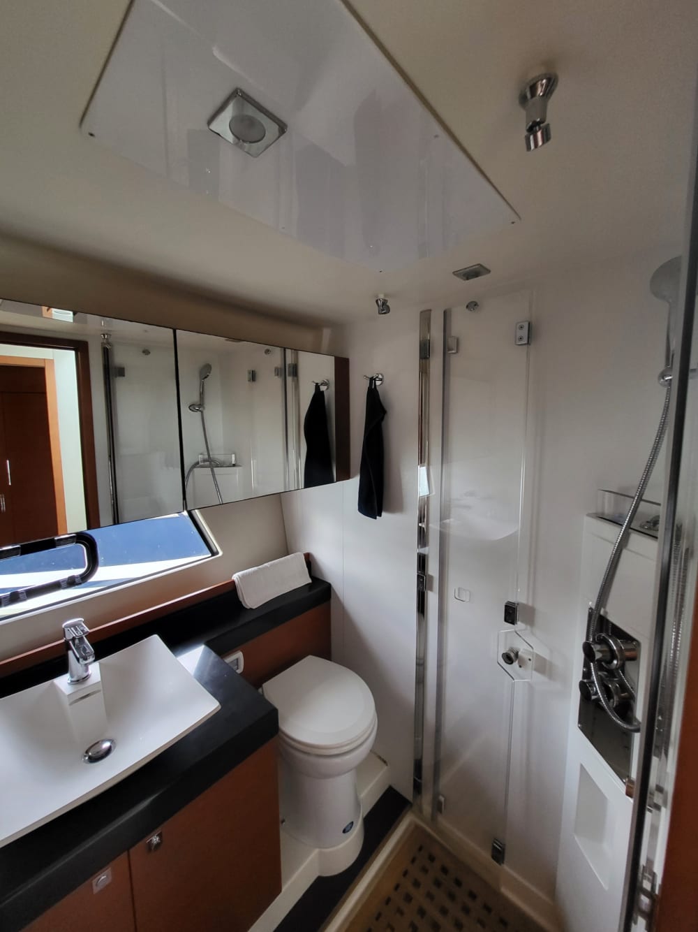 Profitez de chaque instant : une journée ensoleillée autour de Pornichet en bateau à moteur