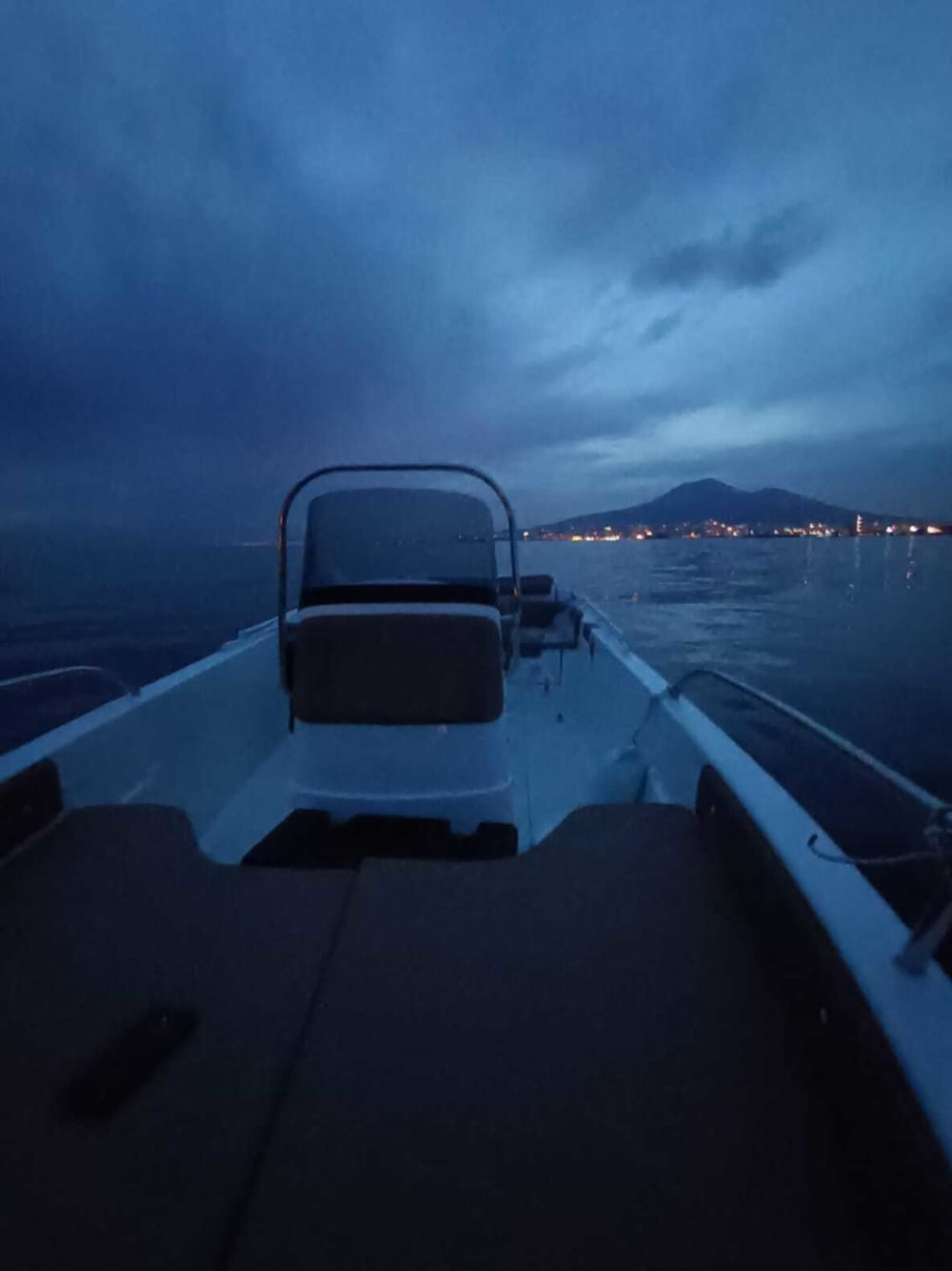 Let yourself be enveloped by the golden light of Capri